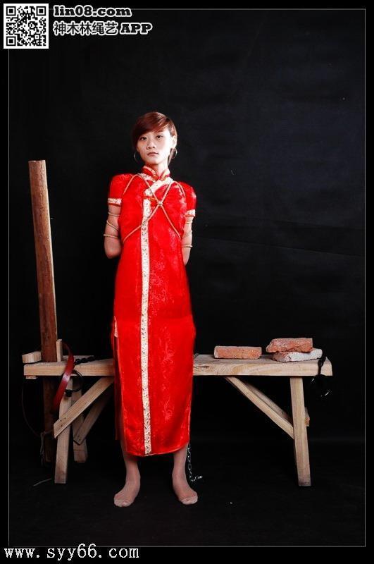 老虎凳上的红玫瑰 [高手缚（中式五花）,民族（旗袍）,老虎凳,肉丝]