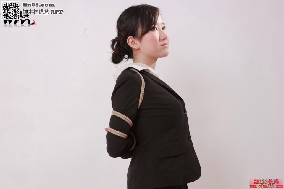 青灵五花 [高手缚（中式五花）,职业（正装领带）,高跟鞋,肉丝,中国女孩]