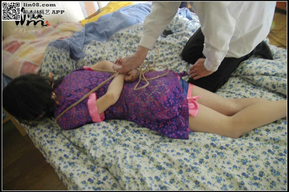 唯美之家套图 晓宁情景剧 下 - 睡衣美女被闯入的歹徒反绑起来 [日式反绑,堵嘴,居家（睡衣）,白丝,中国女孩]