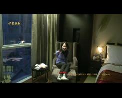 美女捆绑挣扎 发个试试水
