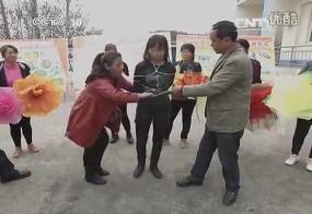 CCTV reporter try magic band CCTV reporter try magic band, very rare and clear but short. 