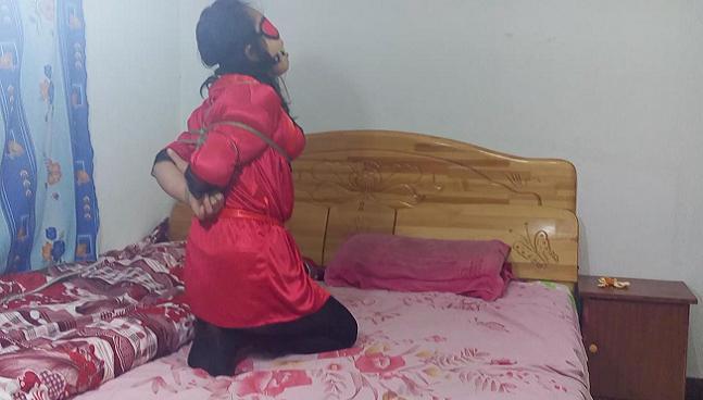 [Chinese bondage art] The helpless moment Part3 ©Chinese bondage art studio<br><br>Featuring: blindfolded, stocking, hogtie, box tie, and gagging