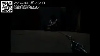 监禁少女的游戏 学生美少女，被大叔绑架，铁链缠身。<br>内含玩脚，喂食play，挣扎，打电话被抓等等情节<br>欢迎观看<br>