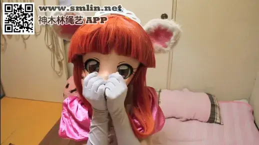 ZK073-kig少女绑架紧缚游戏 来自 www.hpsart.net  美女在家穿上COS的衣服之后玩，被人入室绑架，全身都被绳子紧紧的捆绑着，在床上蠕动挣扎着，嘴巴也被人用布蒙着，之后还遭受按摩棒的摧残，呜呜呜的呻吟着