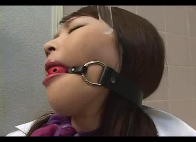 滴る恥辱-渡瀬昌 因为制作公司倒闭所以这是个绝版的视频 由美女渡瀬昌主演 你在本视频内将看到渡瀬昌被紧紧的捆绑，然后摆各种造型，流下口水并不断地享受着捆绑带来的快乐与痛苦。