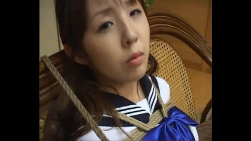 鼻責め顔面嬲り・緊縛女子高校生 日本javlibrary出品，一名萝莉女子高中生被紧缚，鼻钩责备，最后还不满足被人用跳蛋考验忍耐力，女子高中生能否经受住考验？敬请期待！