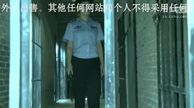 MJ影视 铁窗中秋夜 林夕[高清版] 这是mj影视的作品，讲了一个美女嫌疑被警察怀疑杀人被抓，再过几天就是中秋节，警察送了月饼给林夕，最后还是放出去了。