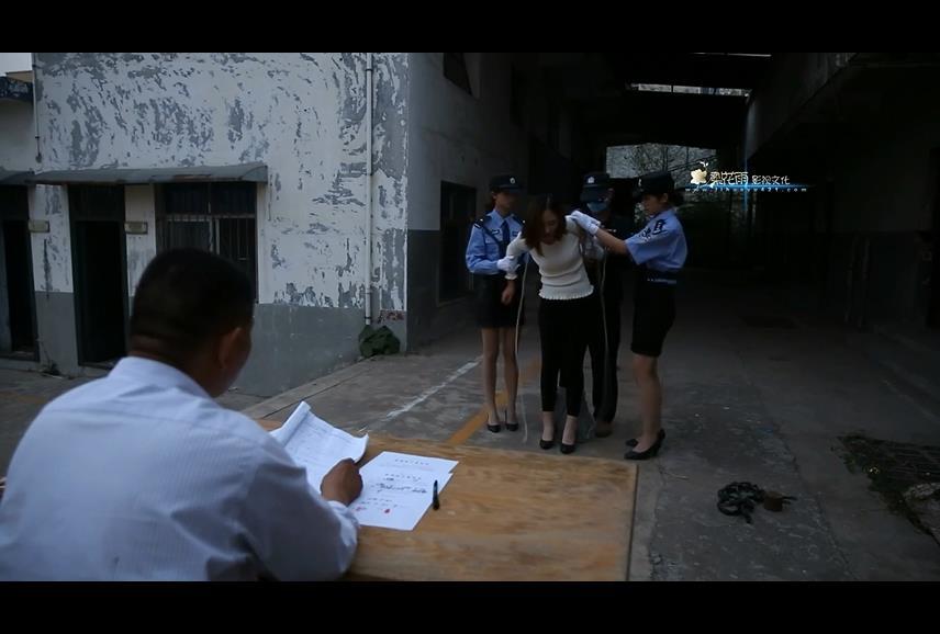Chinese bondage short movie - the last moment of death row inmate She was sentenced to death accused as drug dealer. This movie recorded her last days of BOUND scene.