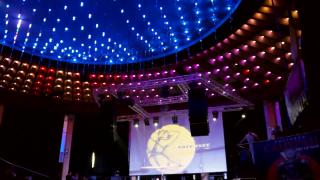 shibari festival RopeFest 2012 Russia S Petersburg 這是在俄羅斯聖彼得堡一間大劇院舉行的「RopeFest 2012」影片，像這種大型Bondage Fair在外國時有舉行，始終外國性觀念比較開放，人們較易接受。而香港人要參加這種場面，澳門和內地的成人博覽是唯一的選擇了，但SM只是這類博覽會的其中一個主題，還是這種SM主題活動才有意思，像美國每年也會舉行名為「BondCon」的大型展覽，有機會去的話，肯定會眼界大開。