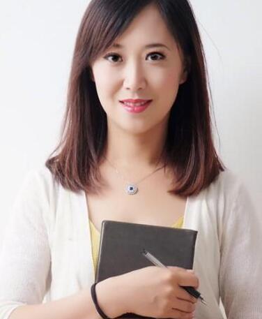 逍遥新作 原创剧情片 知性美女文清主演 下班要小心(上集）OL遭遇劫匪尾随入室 绑架勒索 紧缚堵嘴 丝袜+裸足 首先先说明一下：这部片子不是我的，我一个朋友的，朋友由于一些原因无法发布，委托我来发布吧<br>逍遥定拍，2016年原创剧情片，由气质文静的美女文清倾情主演<br>下班要小心（上集） 时尚OL下班回家遭遇劫匪尾随入室 绑架勒索，紧缚堵嘴挣扎，逃脱失败，无尽噩梦......【高跟，肉丝，裸足，KB，堵嘴，镣铐，驷马......】<br>