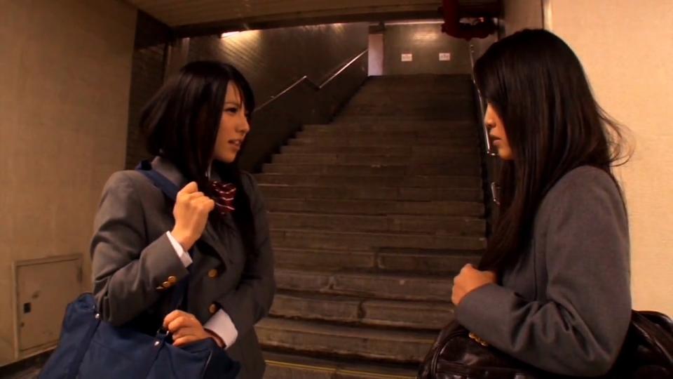 SUPER JUICY はまKURI栗 ～美少女戦士拷問哀歌～ 第一幕～序曲～ 其实这是好久以前就准备发的，截图都搞好了，但是上传太慢，也因为一些变故只好放弃。忽然想起，那就整理一下，都发上来吧，大家慢慢欣赏就好。结尾再附赠彩蛋，加起来就是30分钟,940MB左右。<br>出演者：     上原亜衣 <br>監督：     ばば★ザ★ばびぃ <br>シリーズ：     SUPER JUICY はまKURI栗 <br>メーカー：     BabyEntertainment <br>レーベル：     BLACK BABY <br>ジャンル：     拘束 凌辱 羞恥 ロリ系 電マ <br>品番：     h_175dxhk001so