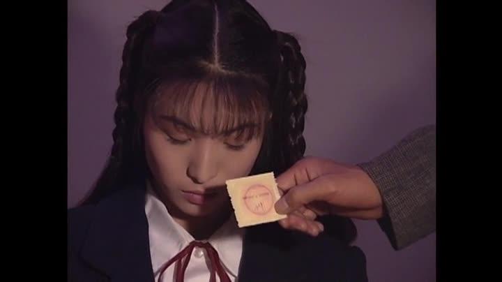 異常愛に燃え上がる制服美少女たち 女子校生スパンキング調教秘録 識別碼: CMA-022<br>發行日期: 2014-07-19<br>長度: 160分鐘<br>導演: 渡久地ユウジ<br>製作商: シネマジック<br>發行商: CinemagicMemorial<br>類別:性奴紧缚SM DMM獨家 高中女生校服<br>演員:大沢リカ 相沢奈々 西尾美樹 川内梨帆 相川咲 北原まゆみ 愛葉亜希 日高ゆりあ（青山ひより） 山咲あかり 大崎なる美<br>完整版私信番号<br>美女被捆绑凌辱～调教新·！