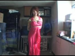 紧缚堂精品2  美女乖乖站着让大叔捆绑，绑完之后大叔就开始到处摸来摸去了<br>玩了一次不过瘾，脱掉裙子，剩下内衣再绑一次，绑完又开始上下其手