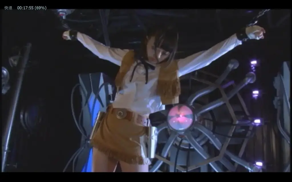 宇宙特捜アリー ふたなり凌辱 识别码:	GIRO-17<br>导演:	坂田徹  <br>制作商:	GIGA  <br>发行商:	GIGA  <br>美女战士被触手怪人打败，抓起来，四肢用铁链禁锢，被女变态羞辱