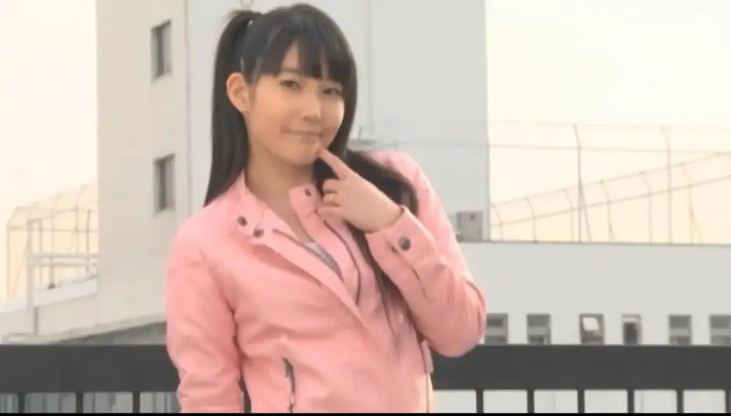 若妻戦隊ピンク 超能力戦隊フォースレンジャー ～恐怖の凌辱病棟～ 识别码:	GVRD-35<br>导演:	宇那月  <br>制作商:	GIGA  <br>发行商:	GIGA  <br>可爱少女同时也是超能女战士，她在战斗中受了伤来到医院，反派竟然也潜入了医院，女战士在医院被俘，固定在医用开腿架子上被魔物羞辱