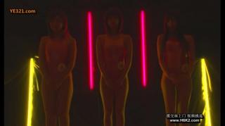 奴隷色のステージ 8 简介：两位美女当选人气王后，被迷晕带到密室凌辱虐待，带上贞操带后变得很听话。