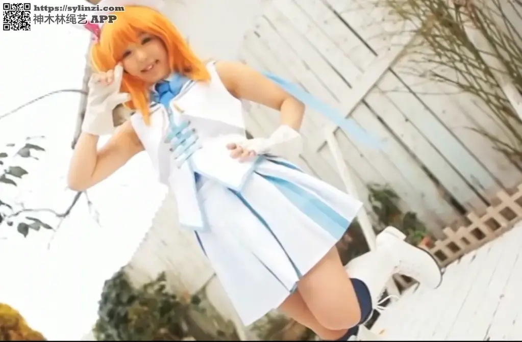 某同人DLサイトで超大人気 143cm Eカップ 本物コスプレイヤーAV解禁。  识别码:	MUM-224<br>导演:	ワントップ  <br>制作商:	ミニマム  <br>发行商:	ミニマム <br>可爱少女换上各种动漫衣服，lovelive，初音，六花，还给初音带上皮铐