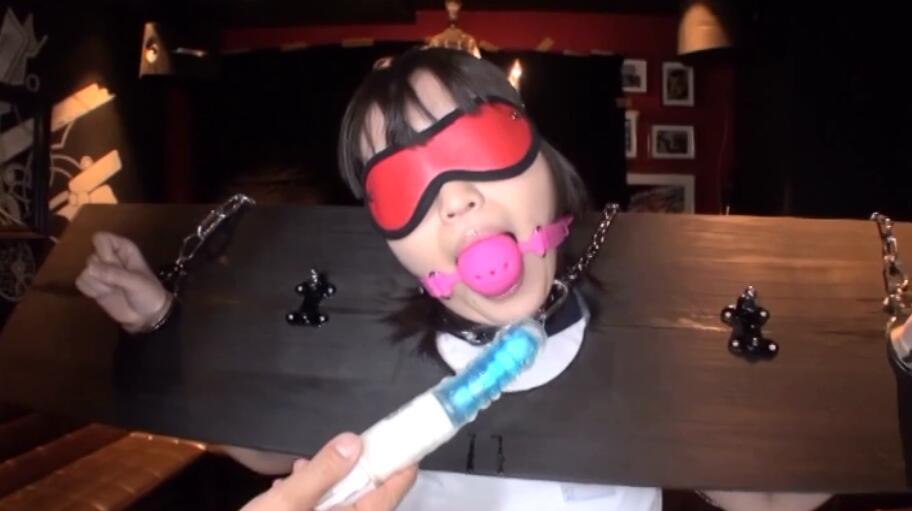中出し肉便器！巨乳美少女お貸しします。 中出し肉便器！巨乳美少女お貸しします。<br>発売日：2015/03/06<br>メーカー：クリスタル映像<br>レーベル：テクノブレイク<br>品番：TBTB-020<br>自身充满奴性的抖M高中女生，在网上约见主人之后，在现实中被主人调教，开发，各种工具玩弄，最终一步一步成为一名真正的M~