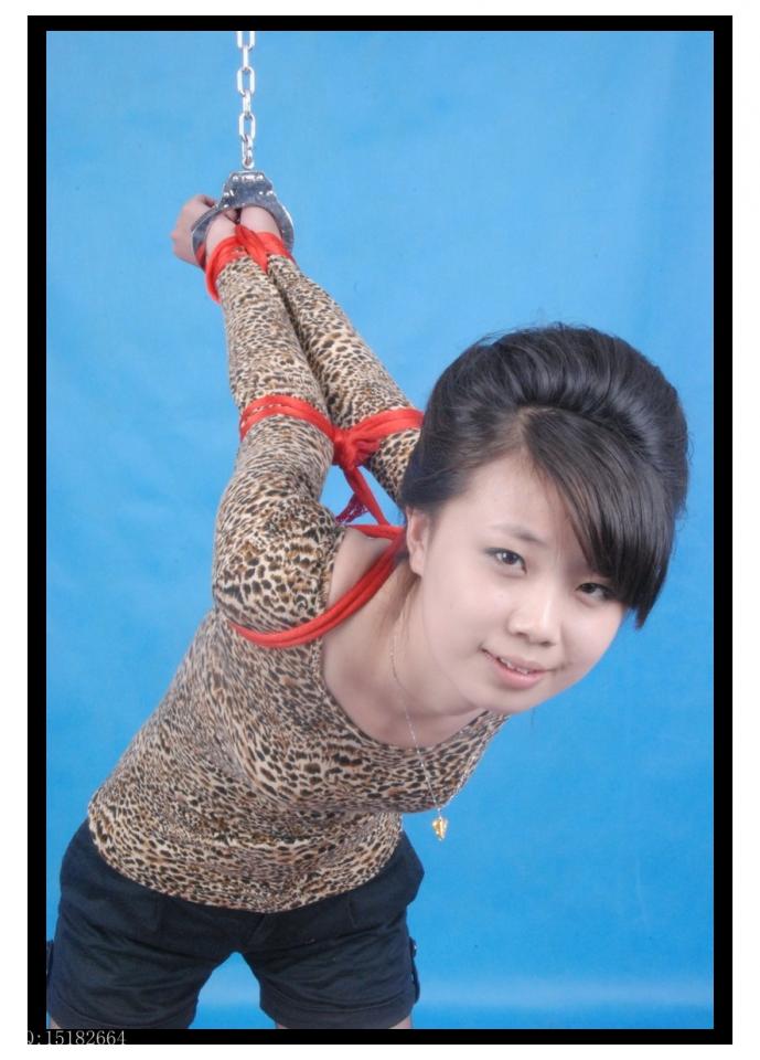 [True Classical Studio] Ms. Xin on bondage party ©True Classical Studio<br><br>Product Number: #025<br><br>Summary:<br><br>It was recorded in a bondage party that held privately. Hope you will enjoy<br><br>Featuring: strappado bondage, classic damsel, suspension bondage, metal bondage, handcuff, high heels, stocking, box tie, Chinese wuhua bondage, hogtie, reverse prayer, underclothes, spicy underwear, frog tie, and foot fetish