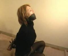 美女紧缚堵嘴挣扎 美女紧缚堵嘴挣扎