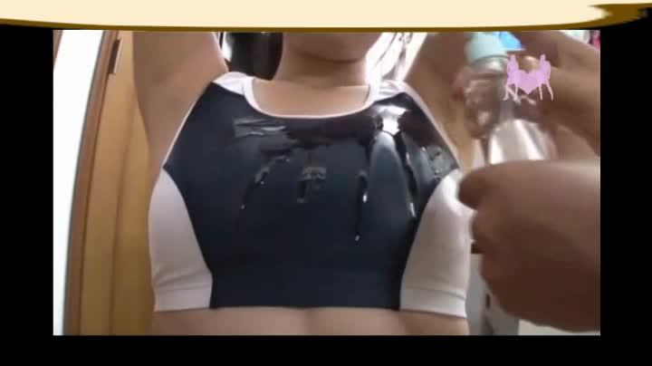 変態ペット付き不動産 柚月あい付き賃貸物件 物件File.03 識別碼: ABP-363<br>長度: 242分鐘<br>導演: マンハッタン木村<br>製作商: プレステージ<br>發行商: ABSOLUTELYPERFECT<br>系列: 変態ペット付き不動産<br>類別:角色扮演 單體作品 學校泳裝 濫交 高畫質<br>演員:柚月あい<br>美女服侍主人一个星期～在这期间被玩弄调教，被好多跳蛋放进内裤和胸罩里按摩，学狗狗吃狗粮，各种情趣制服诱惑～！