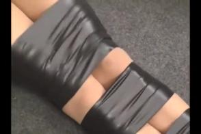 四女捆绑 四个欧美美女被绑，好不容易要逃脱又被发现