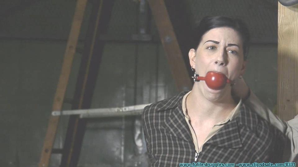 Employee Discipline - Nyxon Rope alternative - Part 1 futilestruggles站视频Employee Discipline - Nyxon Rope alternative - Part 1<br><br>某futilestruggles观众来信表示用绳子把自己的秘书绑在椅子上，但她总是能挣脱，如果把绳子换成胶带或者拘束带会怎么样？<br>本片就来实践下除绳子外其它紧缚工具的效果<br><br>http://www.futilestruggles.com/trial/gallery.php?id=224&type=highres&page=3