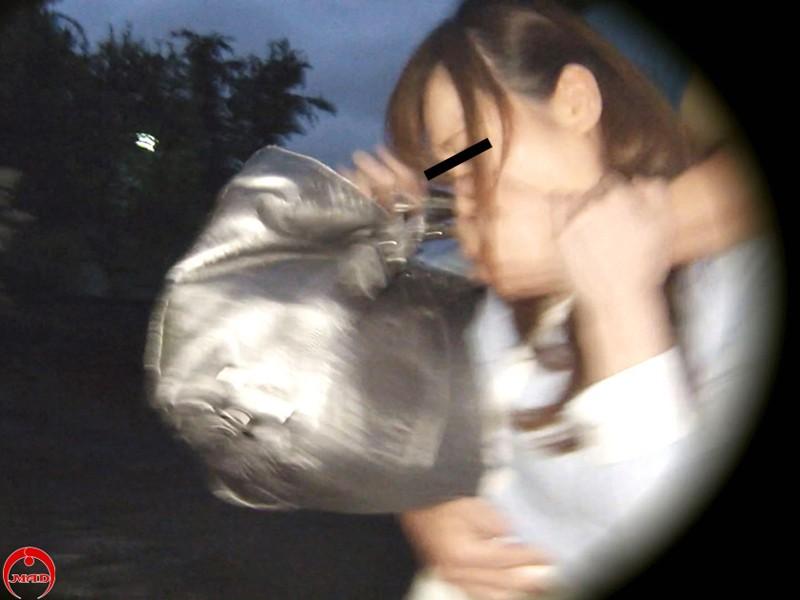 暗がりをひとり歩く仕事帰りのOLたちを狙ってレイプ 7 識別碼: ZRO-068<br>長度: 191分鐘<br>製作商: MAD<br>發行商: 零<br>系列: 暗がりをひとり歩く仕事帰りのOLたちを狙ってレイプ<br>類別:高畫質 粗暴 強姦 OL<br>演員: 暫無出演者資訊<br>跟踪高挑OL美女，夜间趁没人的时候尾行背后偷袭，粗暴的拘束美女后对其进行猥亵