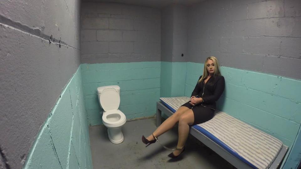 Adara's jail cell cam part#2 gotcuffs站16年作品Adara's jail cell cam part#2（这次搬运成本比预想的要大的多，希望各位支持谢谢）<br>制服萌妹挑战监狱生活，戴上手铐和脚铐。什么，你也不想继续了？哦，你得呆到你习惯这里为止<br>http://gotcuffs.com/trial/search.php?query=Adara's jail cell cam part#2&x=9&y=19