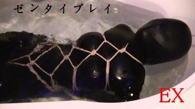 ゼンタイプレイEX レーベル: The 俺の世界<br>品番: cohi-020<br>解像度: 1280x720<br>合計サイズ: 950MB<br>再生時間: 36分37秒<br>在庫: 在庫あり<br>商品価格: ¥2,500円 <br>使用可能ポイント: 2500<br>龟甲缚全包紧身衣美少女被主人用按摩棒挑起性欲～！各种羞耻play后上街玩露出play