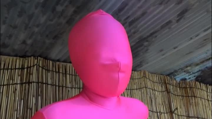泡责セ♥ッ疲女ピンレズタイ!!! 泡责セ♥ッ疲女ピンレズタイ!!!<br>番号：omake-z-048<br>粉色全包紧身衣美女被抚摸玩弄喷射泡沫在全身揉搓～！