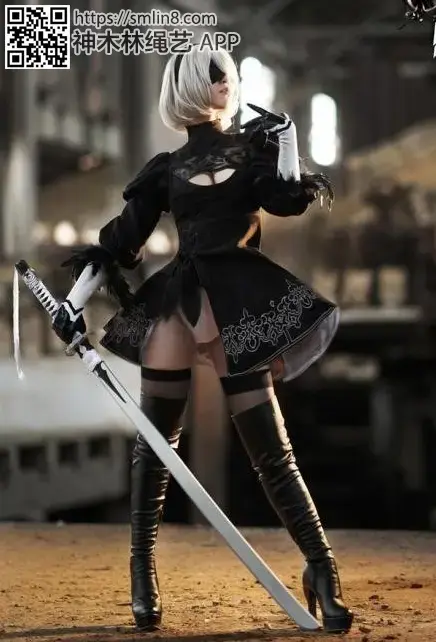 《Cosplay KB之尼尔机械纪元上集》，2B小姐姐被捆绑蒙眼堵嘴，小鱼归来之作。     首选下载：视频库【支持直接在线观看，在视频下方直接按清晰度下载，画质较差，但永不失效】<br><br>    备选下载：百度云链接，原片压缩包，较大，但是是原始的最高清晰度，下载后需要解压，解压码：0608