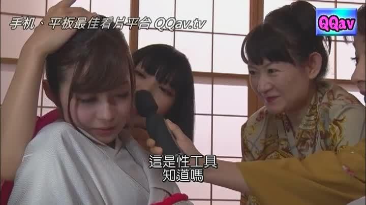 生贄の宿 石原莉奈 番号：RBD-823<br>发行时间：2017年02月04日<br>导演：後手縛り<br>是否有码：有码<br>制作商：アタッカーズ<br>发行商：龍縛<br>系列：生贄の宿<br>类别：单体作品、独家、女主人、女老板、凌辱、高画质<br>简介：美女老板娘被迷晕后带到密室里虐待凌辱，之后被一群女人用性工具调教，沦为了客人的性奴隶。。