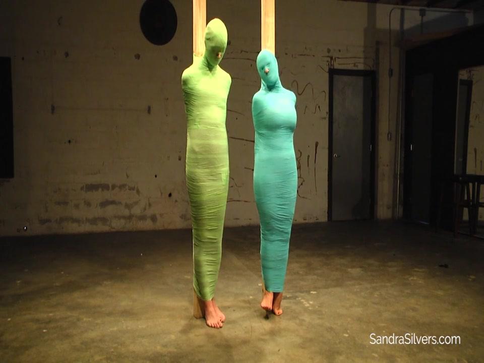 1806 Sandra Silvers & Ariel Anderssen sandrasilvers站视频1806 Sandra Silvers & Ariel Anderssen<br><br>为了迎接万圣节，模特Sandra和Ariel决定举办一场木乃伊束缚表演<br><br>https://sandrasilvers.com/x-new/new-set.php?setid=3902&user=sandrasilvers#.WZTtp1EjGUl