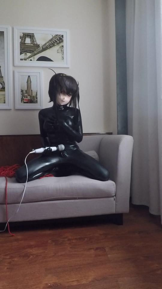 [Stone Flower] Kigurumi Bondage and Vibrator ©Stone Flower<br><br>Summary:<br><br>This time I decided to not put too much bondage content here, and there is only vibrator play in this video and latex suit play. If you are interested in these two contents, I will definitely promise you that this video will be satisfied by you. Anyway, I will be stop uploading for a while, and whenever I come back, I will bring back something great to share with you guys.