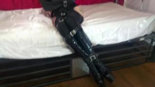 FionaStraight2 ShinyBound系列  女孩被kb得不耐烦，尝试着逃跑，但是被捉回去固定起来了
