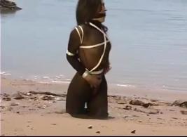 欧美束缚美女被泥吞噬 欧美束缚美女被泥吞噬