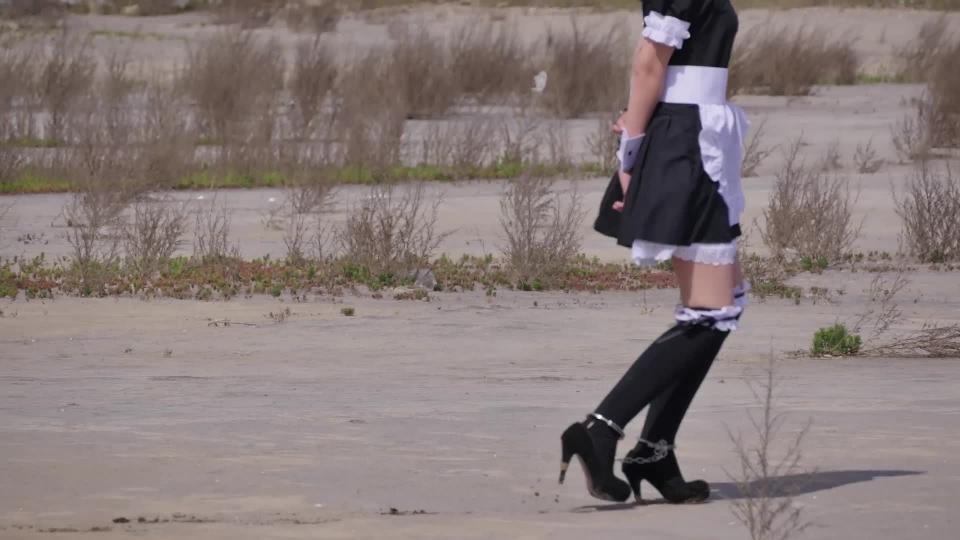 [Magic Workshop] The Training For A Maiden ©Magic Workshop<br><br>Summary:<br><br>As a servant, you should serve your master well, and respect those requests from your master. This is the most important policy for a maiden or servant. But this miss is something else, she does not please to have her master ordering her do something that she does not pleasant to do so. So the master decided to punish her for her misbehavior...<br><br>Featuring: maiden suit, stocking, foot fetish, high heels, metal bondage, handcuff, chain, and outside