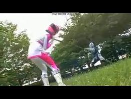 giga女战士被打 粉红女战士被怪兽打 好惨