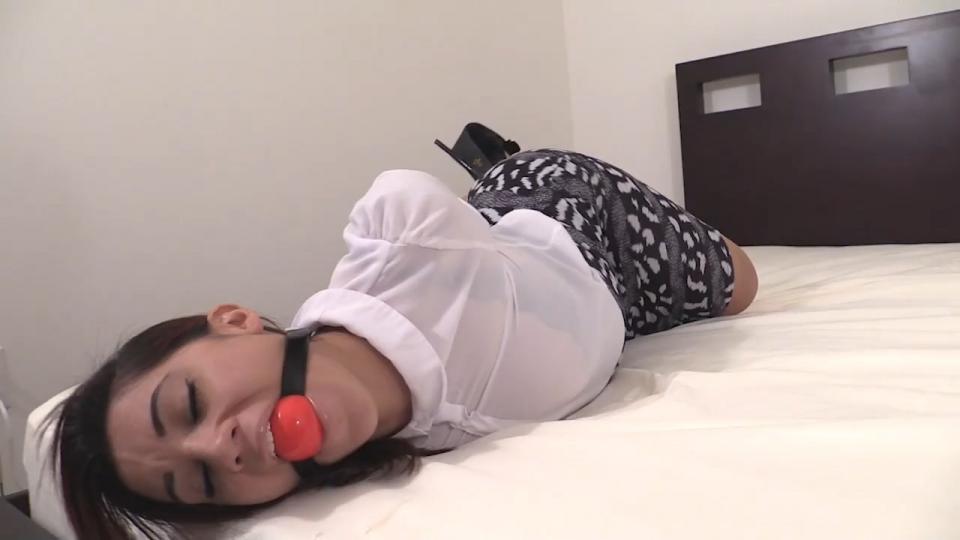 Tied down and squealing through a gag as he made me cum several times! Girl Next Door Bondage站视频Tied down and squealing through a gag as he made me cum several times!<br><br>歹徒审问Sahrye的真实身份，Sahrye宁死不从。为了获取情报歹徒只得继续捆绑拷问<br><br>https://www.clips4sale.com/studio/3961/15076585/13MP-Tied down and squealing through a gag as he made me cum several times!