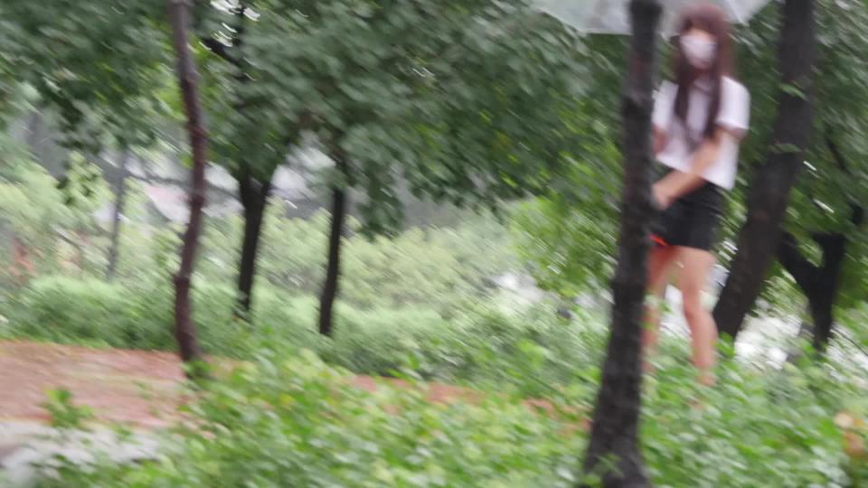 魔法摄影工坊---雨天小漫步2 戴着镣铐漫步雨中<br>QQ1136144964
