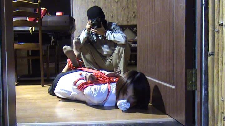 [Beautiful Castle] Ms. Yu in bound ©Beautiful Castle<br><br>Summary:<br><br>A lost episode that not planned to publish.<br><br>Video resolution: 720*576          Video Duration: 41 mins, 01 secs<br><br>Featuring: stocking, foot fetish, breast bondage, box tie, hogtie, struggle, and gagging