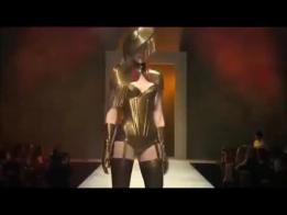 Latex fashion latex fetishwomans latexfashionWard 转载 胶衣模特走秀<br>Latex fashion latex fetishwomans latexfashionWard