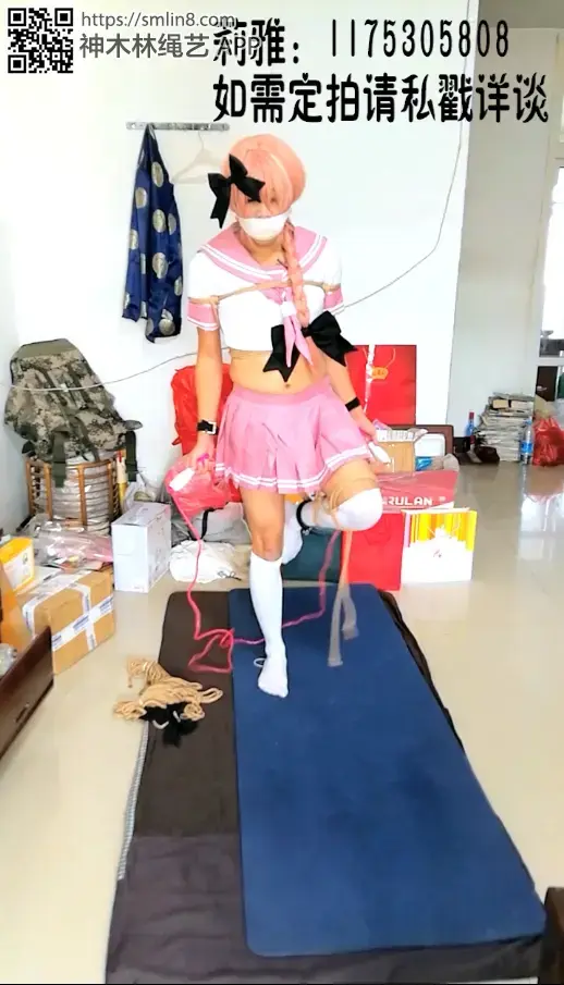 【莉雅的自缚实验】阿斯托尔福 COSPLAY  紧缚跳绳，钥匙丝袜堵嘴 阿斯托尔福：莉雅<br>编号：liya-012<br>人物介绍：《FATE》系列的女装大佬(画女硬说男系列)<br>内容简介：自缚实验<br>挑战内容：将锁的钥匙包在袜子里塞在嘴里，外面蒙两层丝袜，手部锁链上锁，单腿折腿缚，跳完50个跳绳之后尝试拿到钥匙解开手部的锁<br>失败惩罚：并腿缚情况下跳蛋最大频率40个仰卧起坐<br>后面的碎碎念：你们天天叫嚣的女装大佬，真的好冷啊，冻得流鼻涕，还堵着嘴，差点把自己憋死，本以为单腿跳绳挺简单的，然而.....锁链划在腰上好疼，吃了感冒药洗了澡在床上瑟瑟发抖，感觉自己花式作死，反正，不管怎么说，希望大家喜欢，不过这次时间挺短的，不喜欢的可以考虑不要买，以上，这周不确定还有没有下一更，继续瑟瑟发抖<br>喜欢咱可以戳咱的名字看咱的其他视频~~~<br>视频尺寸：720*1280	<br>视频大小：550<br>视频时间：00:35:15<br>解压密码：liya