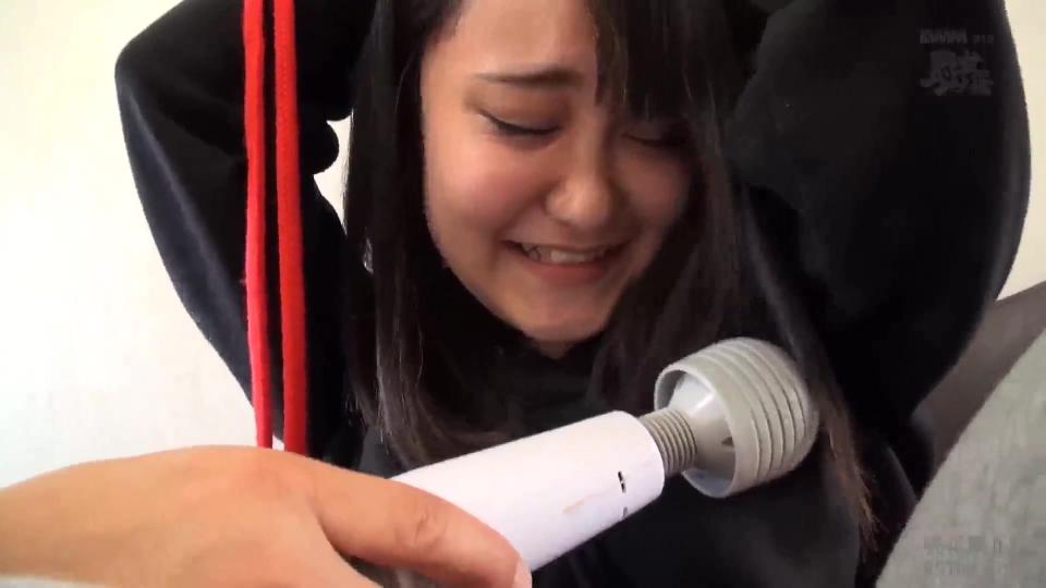実験！超絶媚薬クリームの効果って本当 街角奥さんたちに電マで10分間ゲーム 実験！超絶媚薬クリームの効果って本当 街角奥さんたちに電マで10分間ゲーム<br>発売日：2017/11/19<br>メーカー：熟女はつらいよ<br><span style='color:#b0b0b0;'>[隐藏文字，购买后可见]</span><br>素人美女震动棒强制高潮实验！