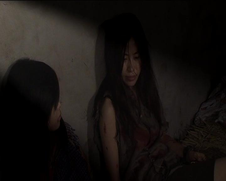 怀旧影苑 魔窟里的战斗 完整版  无水印 怀旧影苑女烈精品 完整版 无水印 莎莎出演 值得收藏的哦 喜欢怀旧影苑作品的同好 请不要错过这一部！