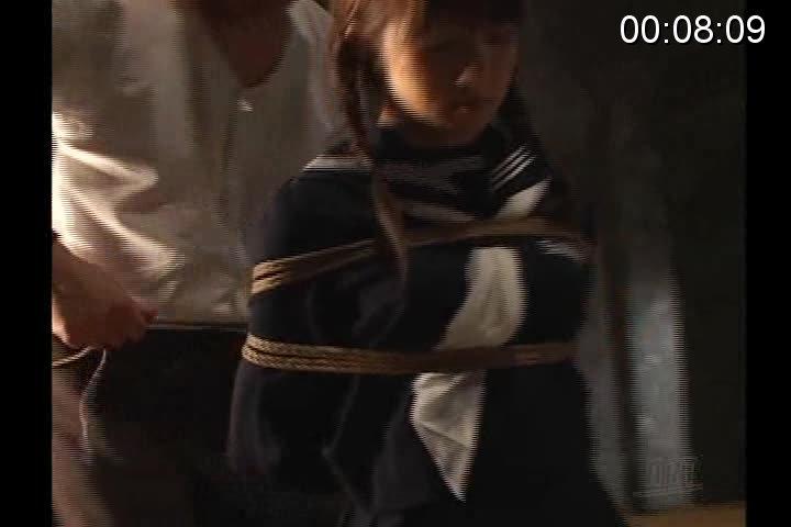責め縄秘画報 縄悦 其ノ十佐藤 番号<span style='color:#b0b0b0;'>[隐藏文字，购买后可见]</span><br>绳悦系列作品<br>这个系列是最喜欢的，整体氛围都是唯美的，本篇学生服捆绑，绑缚非常唯美，喜欢的下载观看吧