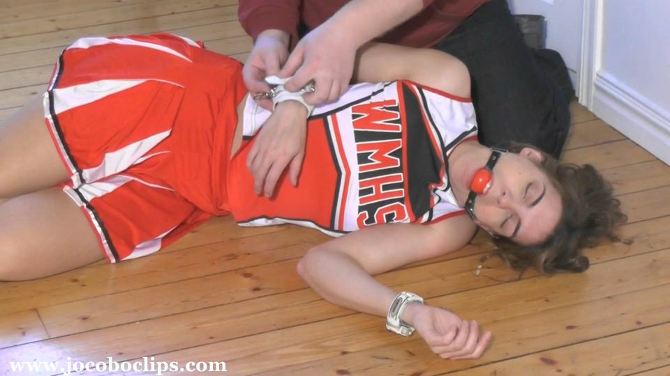 Cheerleader Captured Jocobo Damsels In Distress站视频Cheerleader Captured<br><br>啦啦队长Juliette正准备去训练，正要离开时遭到袭击，很快她就被镣铐拘束口球堵嘴<br><br>https://www.clips4sale.com/studio/64063/13443538/Cheerleader Captured - Full Length (mp4)