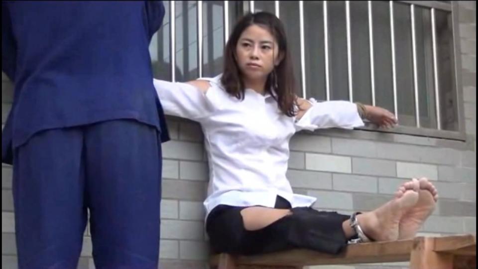 [Rouge Studio] Guihua's Tryout ©Rouge Studio<br><br>Featuring: stocking, foot fetish, spreading eagle, cross, Chinese wuhua bondage, high position tie, spanking, and torture
