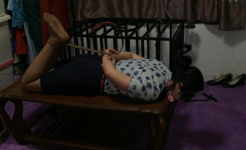 [Maniac Studio] Hogtied in Stewardess Uniform ©Maniac Studio